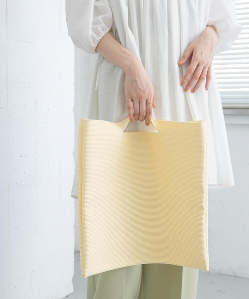 KBF（ケイビーエフ）の「スクエアニットBAG（ハンドバッグ・レディース・BLACK/YELLOW/BEIGE・one）」の22枚目の写真