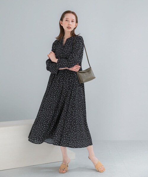 URBAN RESEARCH ROSSO（アーバンリサーチロッソ）の「『WEB限定』ランダムドットボリュームワンピース（ワンピース・レディース・NAVY/BLACK・Free）」の7枚目の写真