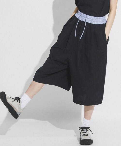 EKAL（エカル）の「『UR TECH DRYLUXE』ハイツイストワイドバミューダパンツ（その他パンツ・レディース・グレー/ネイビー/ブルーグレー・One）」の16枚目の写真