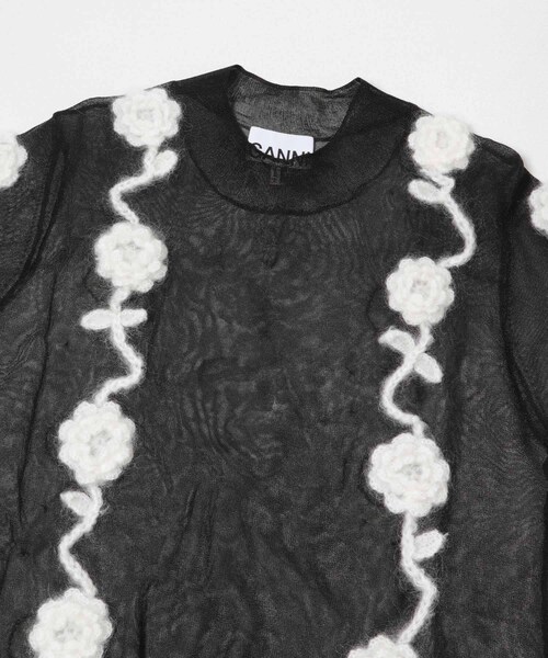 URBAN RESEARCH（アーバンリサーチ）の「GANNI　Flower Crochet Applique（その他トップス・レディース・Black・S）」の4枚目の写真