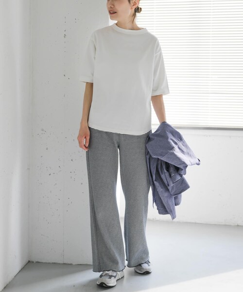 URBAN RESEARCH DOORS(アーバンリサーチドアーズ)の「FORK&SPOON ボトルネックショートスリーブTシャツ(Tシャツ/カットソー・レディース・OFF/NAVY/CAMEL/CRMxGRN/BLACK/TURQUOISE/BEGxBLK・1)」の19枚目の写真