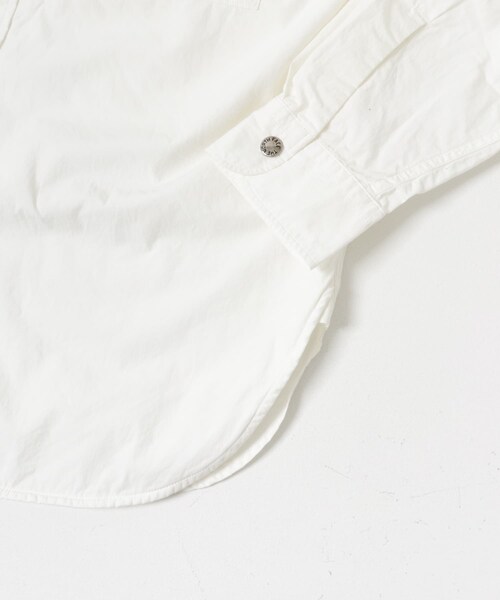 URBAN RESEARCH DOORS（アーバンリサーチドアーズ）の「THE NORTH FACE PURPLE LABEL　MOUNTAIN WIND SHIRTS（シャツ/ブラウス・メンズ・WHITE(OW)/A.GRAY(AH)・M）」の2枚目の写真