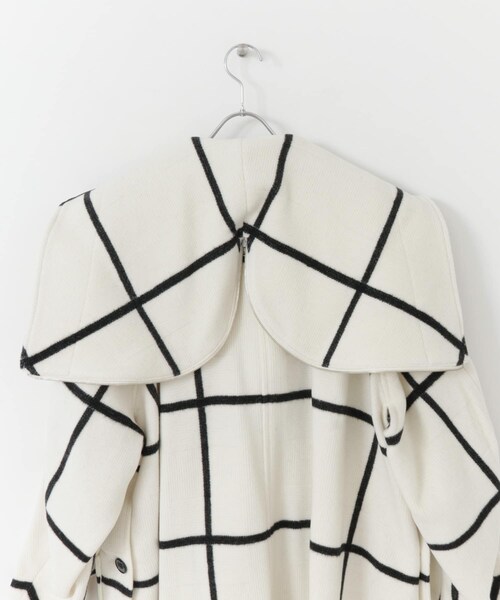 URBAN RESEARCH（アーバンリサーチ）の「rito structure　GRID-PATTERN DUFFLE COAT（ダッフルコート・レディース・CGY/WHT・2）」の20枚目の写真
