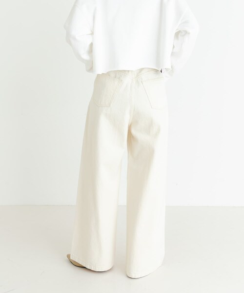 URBAN RESEARCH（アーバンリサーチ）の「『3サイズ展開』new basic　ツータックワイドデニムパンツ（デニムパンツ・レディース・INDIGO/IVORY・36/38/40）」の18枚目の写真