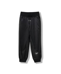 Reebok（リーボック）の「クラシックス サテン パンツ / W CL FTRS SATIN PT （アウトドア/スポーツ・レディース）」