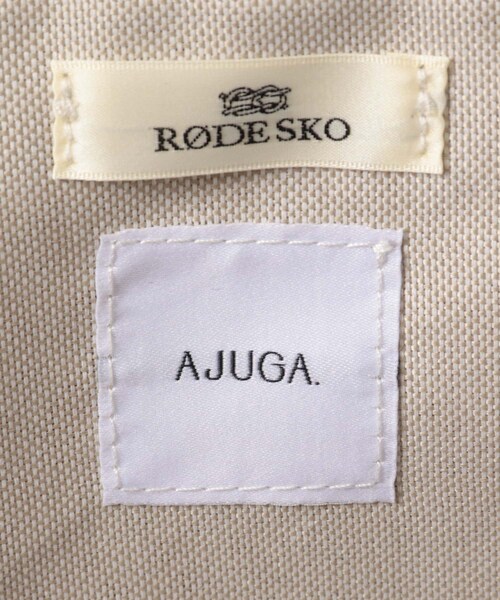 RODE SKO（ロデスコ）の「『別注』AJUGA×RODESKO　ロゴリボン付ビッグトート（トートバッグ・レディース・IVORYxBLK/OFFxCAMEL・One）」の9枚目の写真