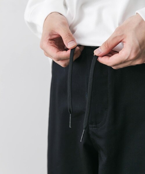 URBAN RESEARCH DOORS(アーバンリサーチドアーズ)の「NIKE NL UL CTTN OPP チノパンツ(チノパンツ・メンズ・ブラック/カーキ・30/32/34)」の7枚目の写真