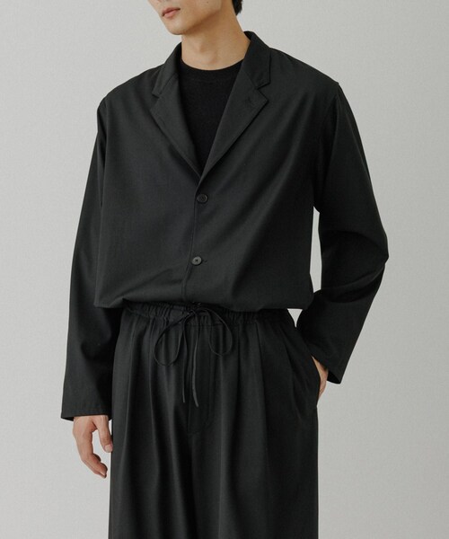 ADAM ET ROPE'(アダムエロペ)の「4WAY ストレッチ ツイル イージー ジャケット / セットアップ対応(テーラードジャケット・メンズ・ブラック/チャコール/カーキ・L/M)」の13枚目の写真