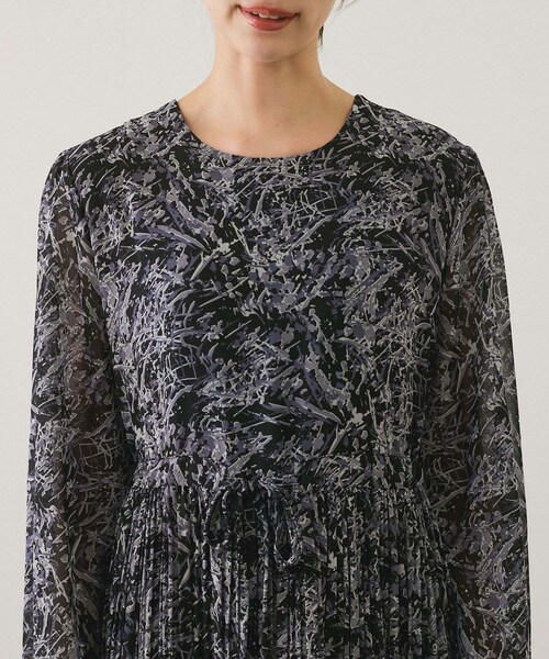 Jayro(ジャイロ)の「ペイント柄シフォンワンピース(ワンピース・レディース・ブラック系/ホワイト系・F)」の17枚目の写真