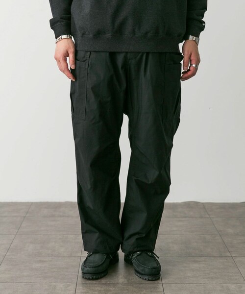 URBAN RESEARCH DOORS(アーバンリサーチドアーズ)の「SASSAFRAS Overgrown Pants(その他パンツ・メンズ・Black/Gray・S/M/L)」の4枚目の写真