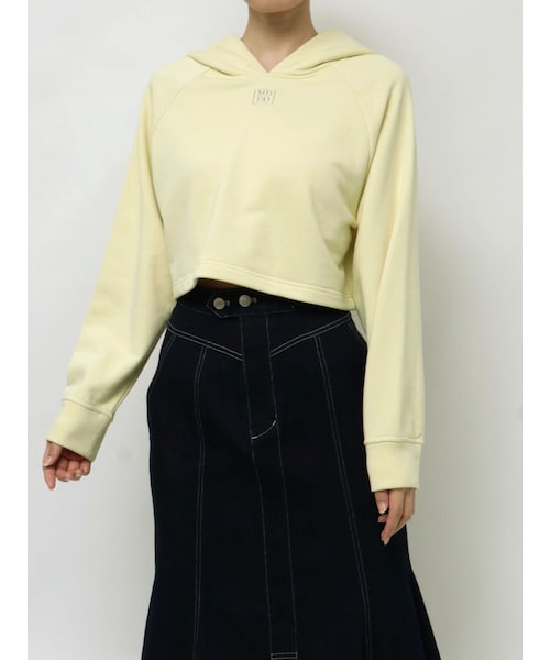 MERCURYDUO(マーキュリーデュオ)の「裏毛ワンポインロゴパーカ(Tシャツ/カットソー・レディース・オフホワイト/ライトグレー/ピンク/イエロー・F)」の3枚目の写真