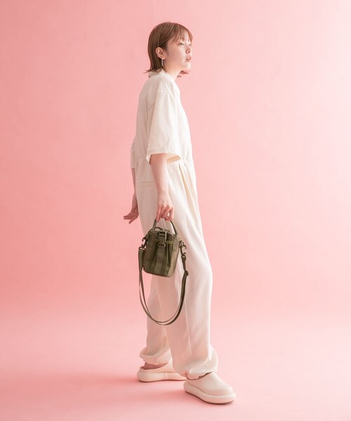 KBF(ケイビーエフ)の「コクーンWIDEジャンプスーツ(サロペット/オーバーオール・レディース・IVORY/L.KHAKI/CHARCOAL・one)」の11枚目の写真