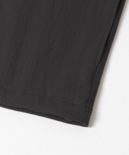 ITEMS URBANRESEARCH（アイテムズ アーバンリサーチ）の「『接触冷感/イージーケア/吸水速乾/撥水/防汚』高機能シアサッカー サイドストレージシャツ(楽着シリーズ)（シャツ/ブラウス・メンズ・BLACK/BEIGE/L.BLUE・M/L）」の12枚目の写真