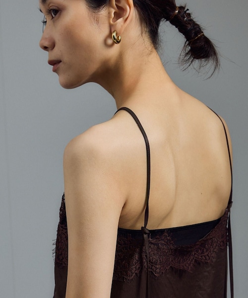 ADAM ET ROPE'(アダムエロペ)の「リバーレース2WAYキャミソール(キャミソール・レディース・ブラウン/ブラック・F)」の14枚目の写真
