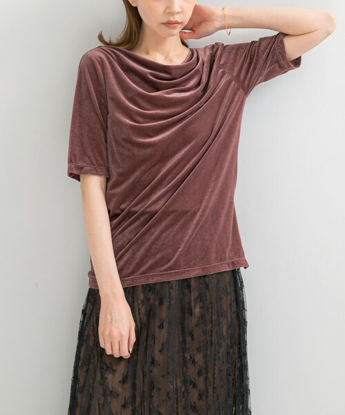 URBAN RESEARCH ROSSO（アーバンリサーチロッソ）の「シアーストレッチベロアカットソー（Tシャツ/カットソー・レディース・OFF/CH/LACQUER・FREE）」の20枚目の写真