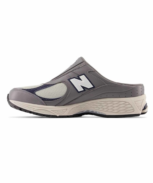 ADAM ET ROPE'(アダムエロペ)の「【New Balance】 M2002RM(スニーカー・メンズ・ブラック/グレー・26.0/27.0/28.0)」の10枚目の写真