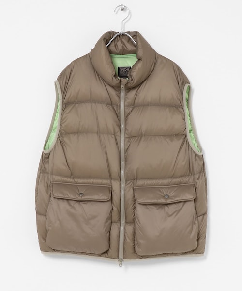 EKAL(エカル)の「TAION 別注ダウンベスト(ベスト・メンズ・DARK GREY/KHAKI・M/L)」の2枚目の写真