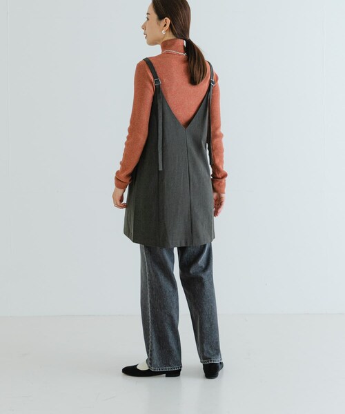 URBAN RESEARCH（アーバンリサーチ）の「スクエアネックミニジャンパーワンピース（ワンピース・レディース・BLACK/CHARCOAL・FREE）」の21枚目の写真