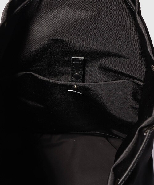 ADAM ET ROPE'(アダムエロペ)の「【AURALEE/オーラリー】CORDURA NYLON SHOULDER BAG MADE BY AETA(ショルダーバッグ・メンズ・ブラック・F)」の8枚目の写真
