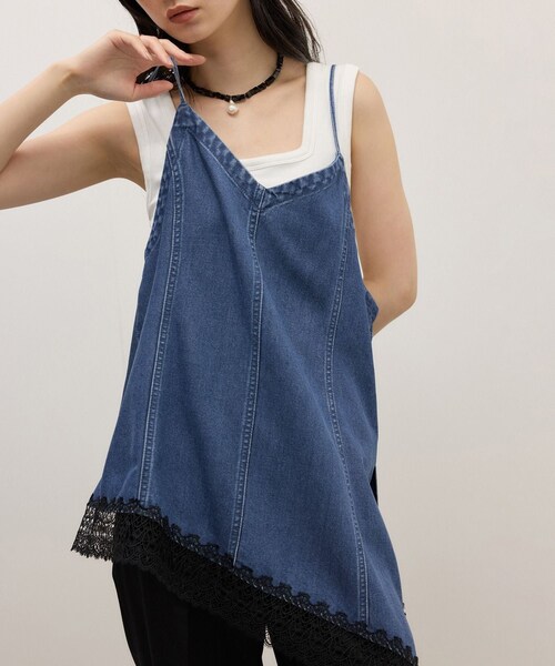 ADAM ET ROPE'(アダムエロペ)の「【WEB限定】レースコンビデニムキャミ(キャミソール・レディース・ブルー/サックス・F)」の7枚目の写真