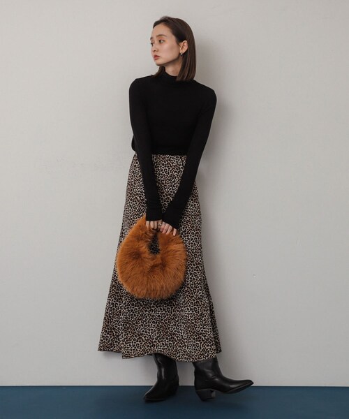 SENSE OF PLACE by URBAN RESEARCH(センスオブプレイスバイアーバンリサーチ)の「ファーラウンドバッグ(ハンドバッグ・レディース・BEIGE/BROWN/MINT・one)」の5枚目の写真
