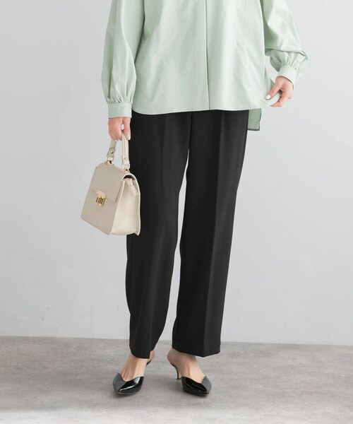 URBAN RESEARCH ROSSO（アーバンリサーチロッソ）の「ウォッシャブルセンタープレスパンツ（その他パンツ・レディース・BLACK/ECRU/BLUE・36/38）」の19枚目の写真