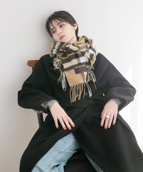 URBAN RESEARCH（アーバンリサーチ）の「TWEED MILL　Lambs wool stole（マフラー・レディース・B THOMPSON/BK NATURAL/S CHECK・-）」の11枚目の写真