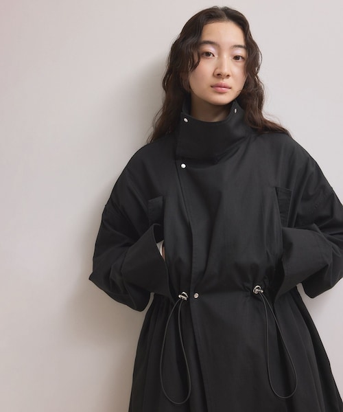 ADAM ET ROPE'(アダムエロペ)の「【WEB限定】・【サステナブル】スタンドカラーロングモッズコート(モッズコート・レディース・ブラック/オフホワイト/ブラウン系・F)」の18枚目の写真