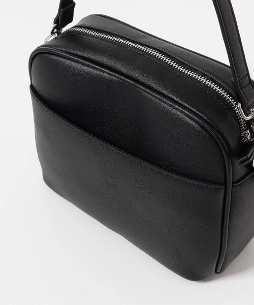 URBAN RESEARCH DOORS(アーバンリサーチドアーズ)の「2WAYスクエアショルダーバッグ(ショルダーバッグ・レディース・BLACK/PEACHBEIGE・One)」の12枚目の写真