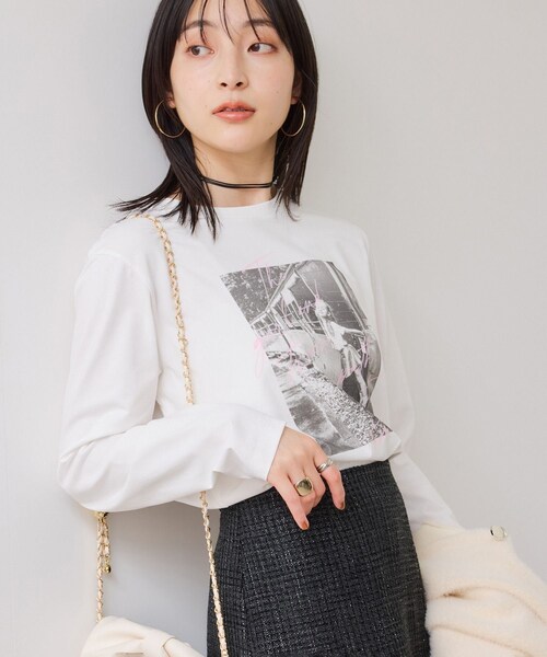 VIS（ビス）の「ロゴ＆フォトアソートプリントロンT（Tシャツ/カットソー・レディース・チャコール/ホワイト/ホワイト系・F）」の3枚目の写真