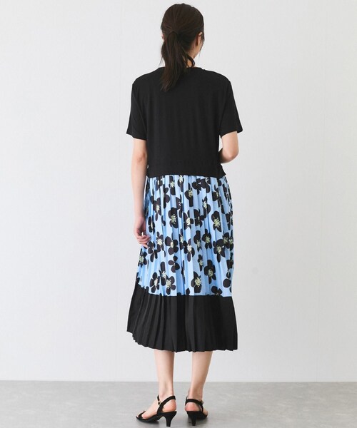 Jayro（ジャイロ）の「花柄ドッキング半袖ワンピース（ワンピース・レディース・ブラック系・F）」の18枚目の写真