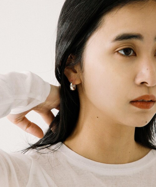 URBAN RESEARCH(アーバンリサーチ)の「decor『デコール』 Plump Drop Pierce L SV(ピアス(両耳用)・レディース・SILVER・-)」の5枚目の写真