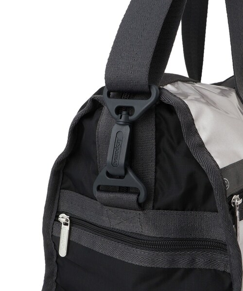 ADAM ET ROPE'(アダムエロペ)の「【LeSportsac for ADAM ET ROPE'】Exclusive Deluxe Med Weeknder(ボストンバッグ・レディース・シルバー・F)」の17枚目の写真