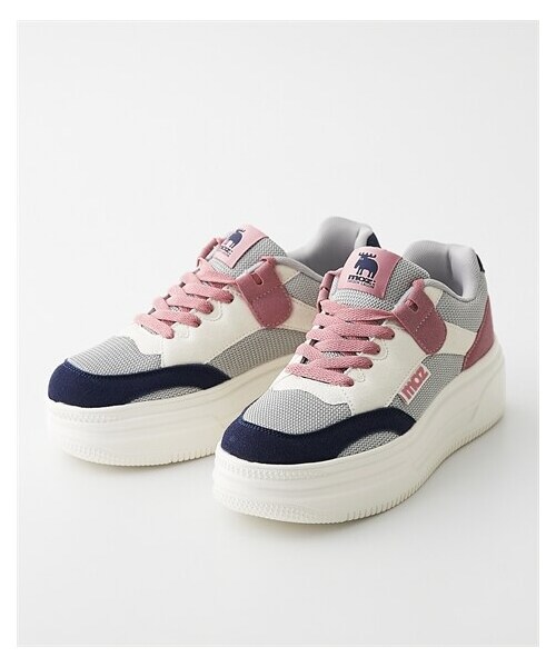 nissen（ニッセン）の「【ゆったり幅広】moz（モズ）厚底レースアップスニーカー（ワイズ４Ｅ）（スニーカー・メンズ・ホワイト/ホワイト×黒/ホワイト×ネイビー・M=23.0~23.5cm/4E/L=24.0~24.5cm/4E/LL=25.0~25.5cm/4E/3L=26.0~26.5cm/4E）」の3枚目の写真