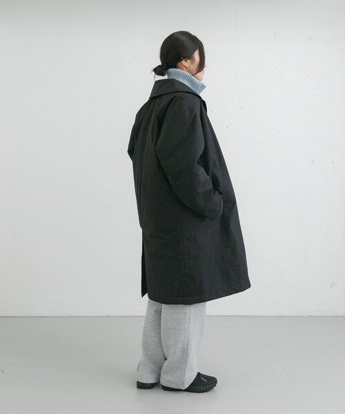 EKAL（エカル）の「撥水中綿ステンカラーコート（ステンカラーコート・レディース・キャメル/ブラック・one）」の10枚目の写真