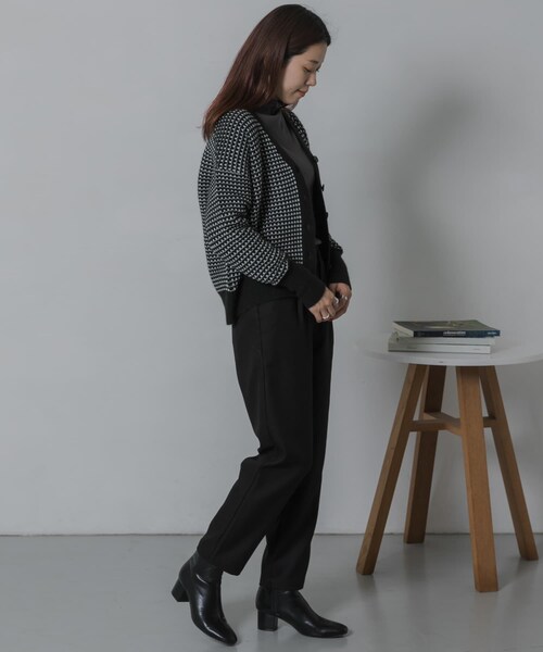 URBAN RESEARCH Sonny Label（アーバンリサーチサニーレーベル）の「TRカラーストレートパンツ（その他パンツ・レディース・ブルー/ブラック/ピンク・36/38）」の14枚目の写真
