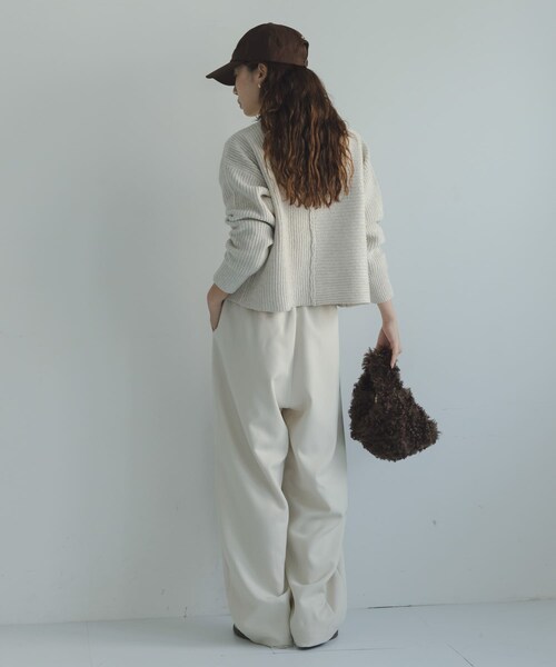 URBAN RESEARCH Sonny Label（アーバンリサーチサニーレーベル）の「畦切替えニットプルオーバー（ニット/セーター・レディース・ライトベージュ/チャコール/ブルー/ピンク・Free）」の21枚目の写真