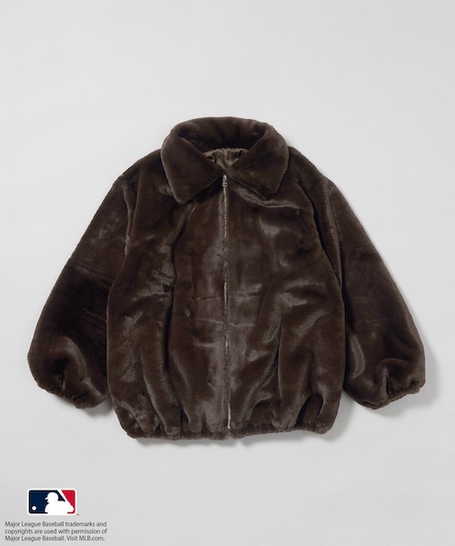 ROPE'(ロペ)の「【MLB COLLECTION BY JUN】フェイクファーブルゾン(その他アウター・レディース・ホワイト/ダークブラウン/ネイビー/グレー・F)」の21枚目の写真
