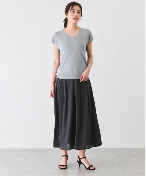 Jayro（ジャイロ）の「Vネックフレンチ袖ニット（ニット/セーター・レディース・ブラック/グレー/ベージュ/グリーン/ブルー/サックス/レッド/カラシ/オレンジ・F）」の18枚目の写真