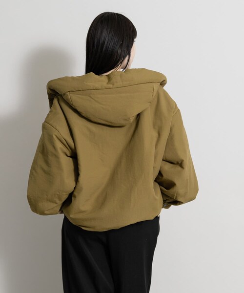 THE GOODLAND MARKET（ザグッドランドマーケット）の「『別注』MIDIUMISOLID×THE GOODLAND MARKET　hooded padding blouson（ブルゾン・レディース・black/b.khaki・38）」の15枚目の写真