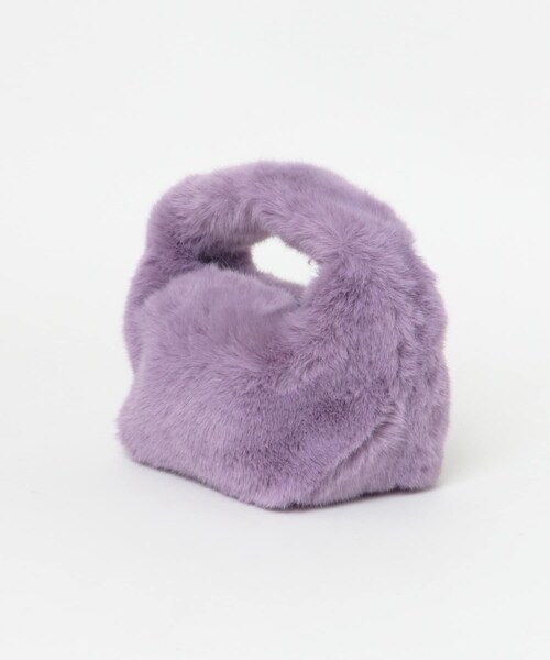 URBAN RESEARCH ROSSO（アーバンリサーチロッソ）の「LE VERNIS　Fake fur micro bag（ハンドバッグ・レディース・グリーン/ライトベージュ/パープル/ブラウン・-）」の16枚目の写真
