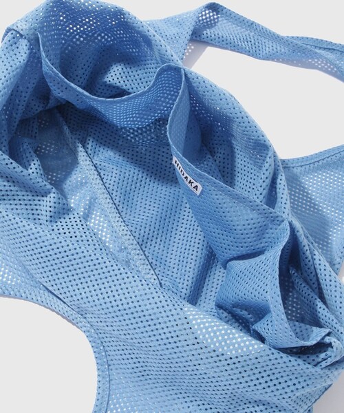 ADAM ET ROPE'（アダムエロペ）の「【HIDAKA/ヒダカ】SafeAcc Bib Tote（トートバッグ・メンズ・ブラック/サックス・F）」の6枚目の写真