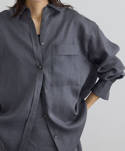 ADAM ET ROPE'(アダムエロペ)の「リネンオーバーシャツ / GENTLE LINEN(シャツ/ブラウス・レディース・ブラック/グレー/ピンク・F)」の17枚目の写真