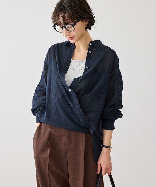 ROPE' PICNIC(ロペピクニック)の「お着軽シャツシリーズ 無地・ストライプ 2WAYシアーブラウス/接触冷感・通気性(シャツ/ブラウス・レディース・ホワイト/ネイビー/ブルー/ブルー系/ピンク/イエロー/ラベンダー/ダークブラウン/サックス/オレンジ・F)」の20枚目の写真
