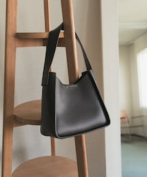 URBAN RESEARCH DOORS(アーバンリサーチドアーズ)の「ハーフムーンワンハンドルバッグ(ハンドバッグ・レディース)」