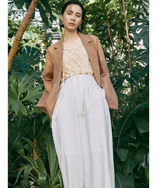 LAGUNAMOON（ラグナムーン）の「クロップドカットトップス（Tシャツ/カットソー・レディース・アイボリー/チャコールグレー/クリーム・F）」の4枚目の写真