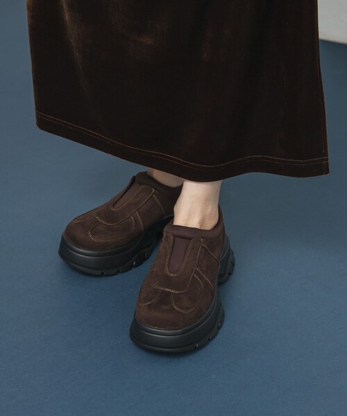 KBF（ケイビーエフ）の「ステッチデザインスリッポン（スニーカー・レディース・BROWN/BLACK・36/37/38）」の16枚目の写真