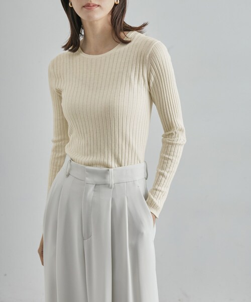 ROPE'(ロペ)の「【限定店舗・J'aDoRe限定】エレガンス キュアフィーロ 天竺クルーネックリブプルオーバー(Tシャツ/カットソー・レディース・ネイビー/オフホワイト・F)」の1枚目の写真