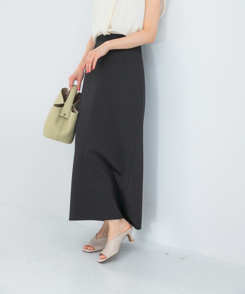 URBAN RESEARCH ROSSO（アーバンリサーチロッソ）の「ウォッシャブル吸水速乾ストレッチ スカート（スカート・レディース・IVORY/BLACK/BROWN・Free）」の4枚目の写真