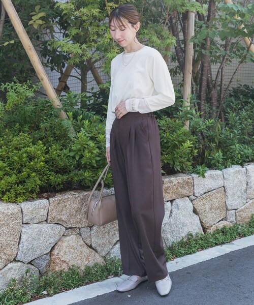 ITEMS URBANRESEARCH（アイテムズ アーバンリサーチ）の「ソデチュールロングスリーブカットソー（Tシャツ/カットソー・レディース・BRN/OFF/BORDER・FREE）」の7枚目の写真